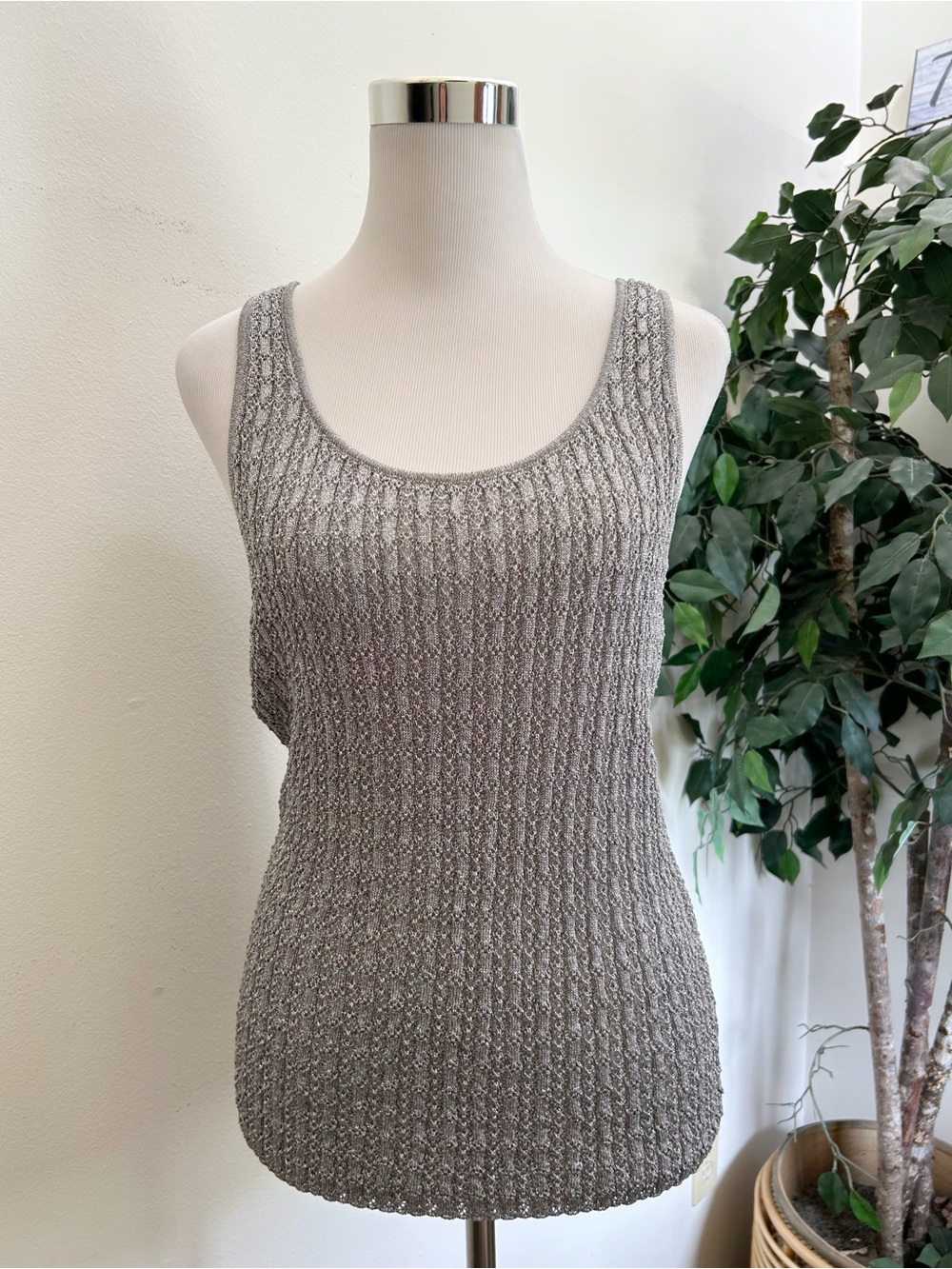 Talbots Vintage Silver Metallic Open Knit Sleeveless Sweater Tank Top Medium